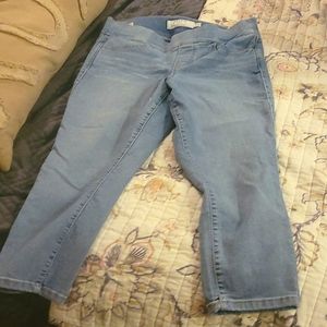 Capri jeans